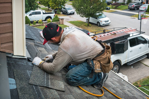 Professional Metal Roofing technician working in Plainwell, MI